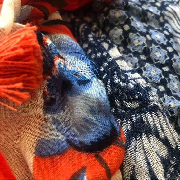 Collection of 6 Scarves - Patterned, Floral, Polka Dot, Abstract, Tassels - Picture 2 of 4